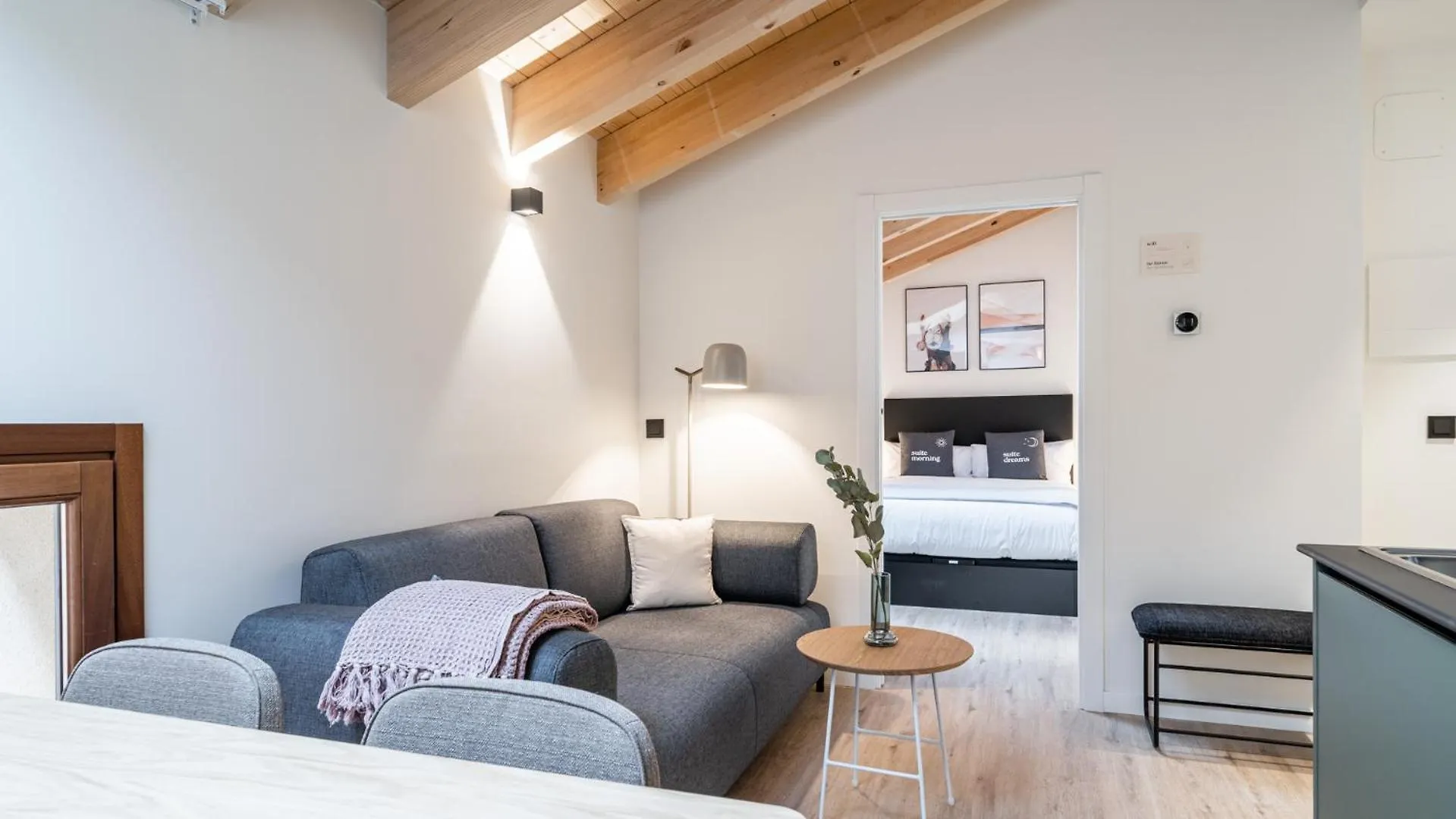 Limehome Vitoria Palacio De Los Alava-Velasco Apartment