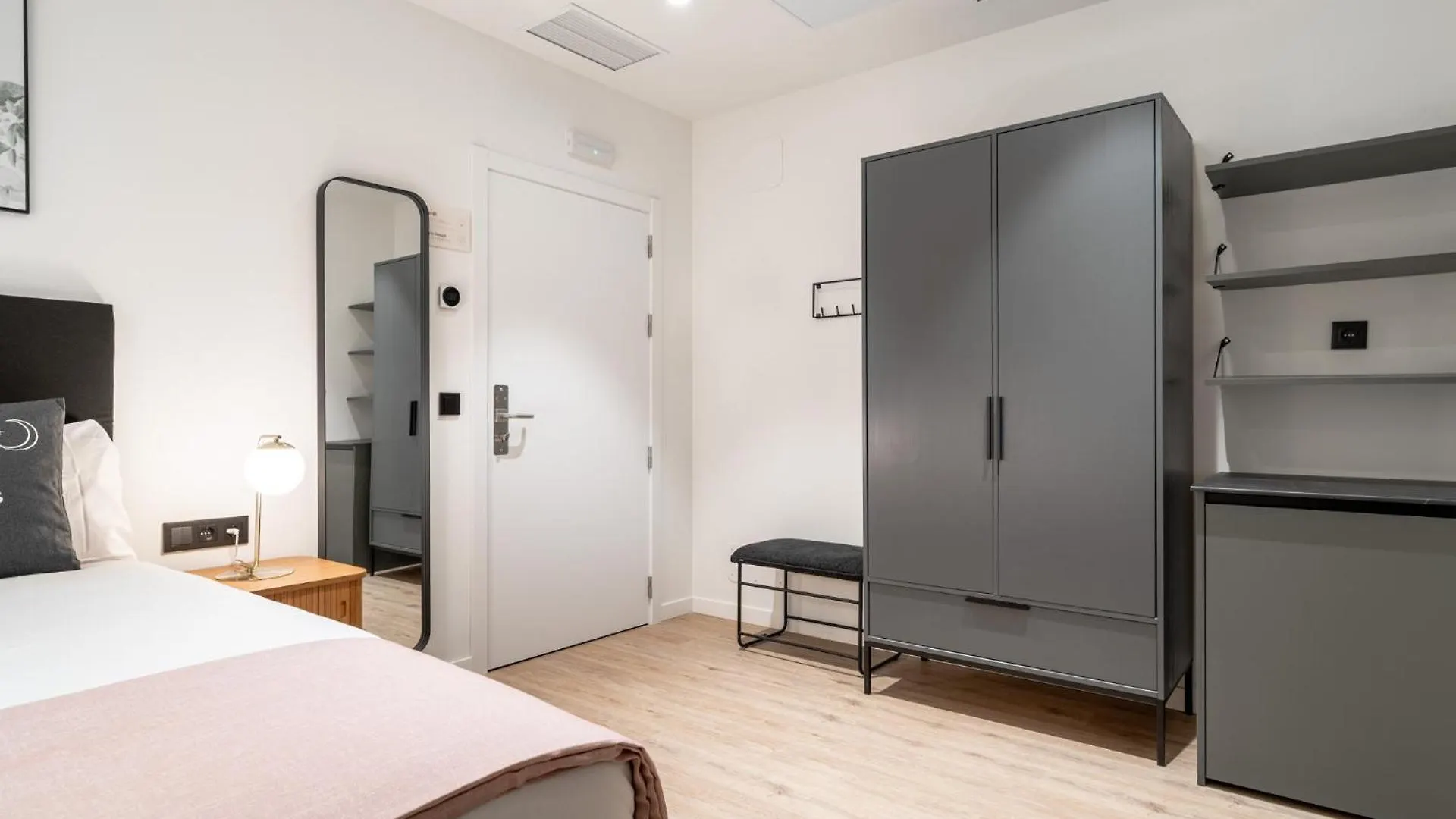 Apartment Limehome Vitoria Palacio De Los Alava-Velasco