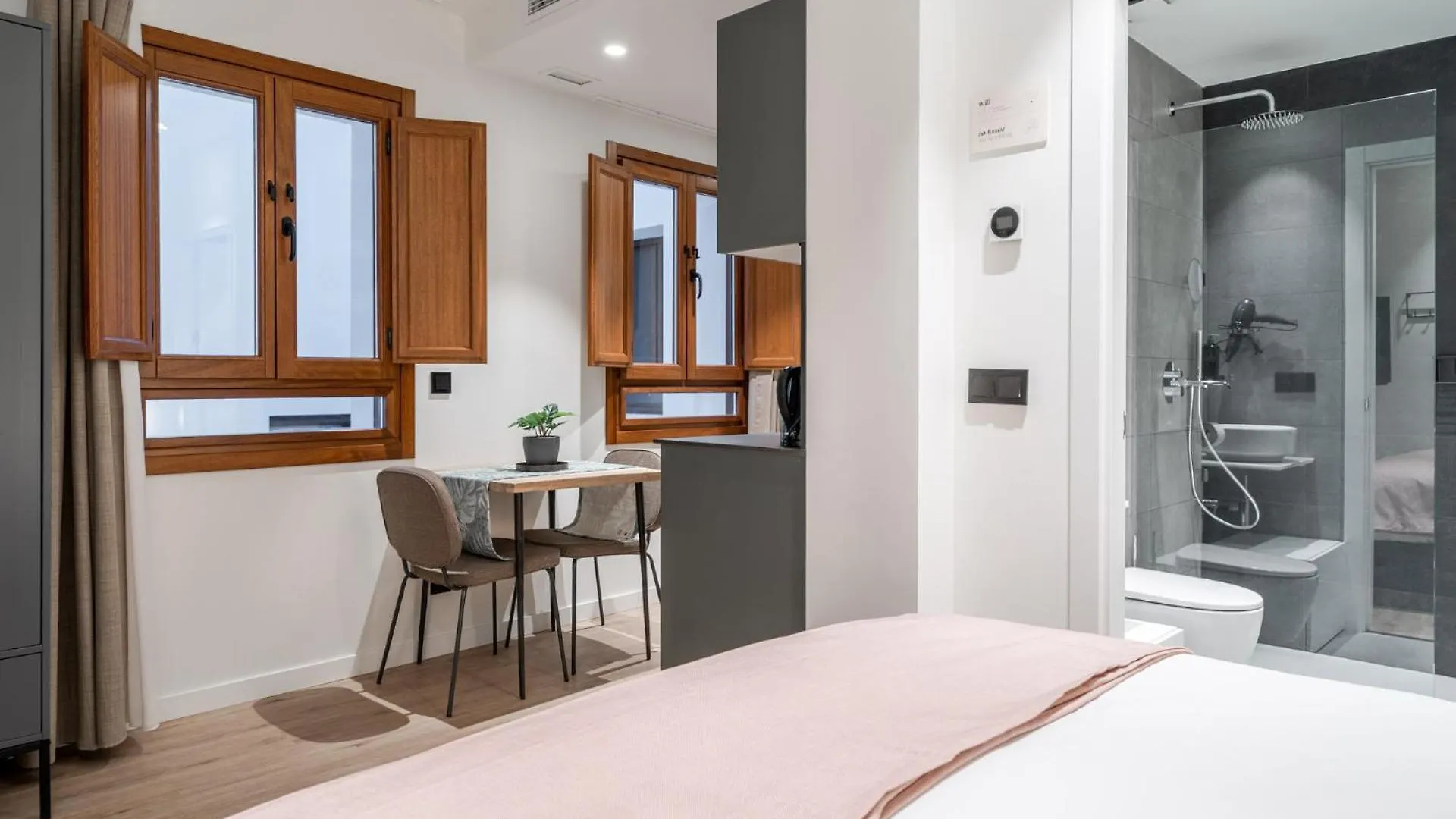 Limehome Vitoria Palacio De Los Alava-Velasco Apartment Vitoria-Gasteiz